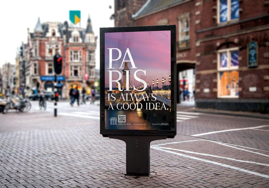 Beautiful Paris: Mockup Ad in the street